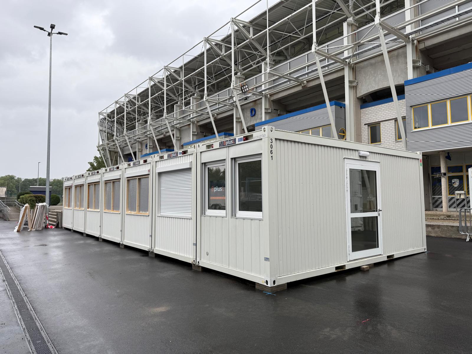 Containeranlage am Ernst-Abbe-Stadion in Jena – WOHLFEIL